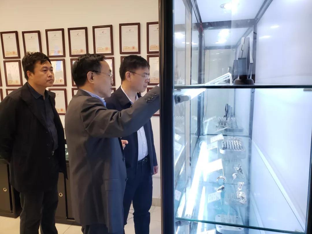 �ڲ���tbh��(�й���)����Ϊ���ٷ���վ